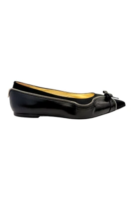 Unzipped Flat