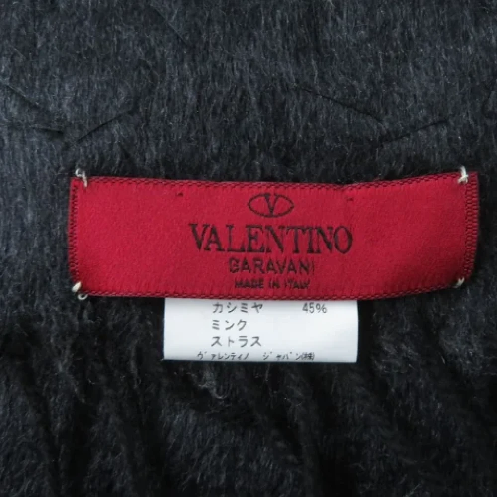 Valentino Vintage Pre-owned Silk scarves Gray Dames