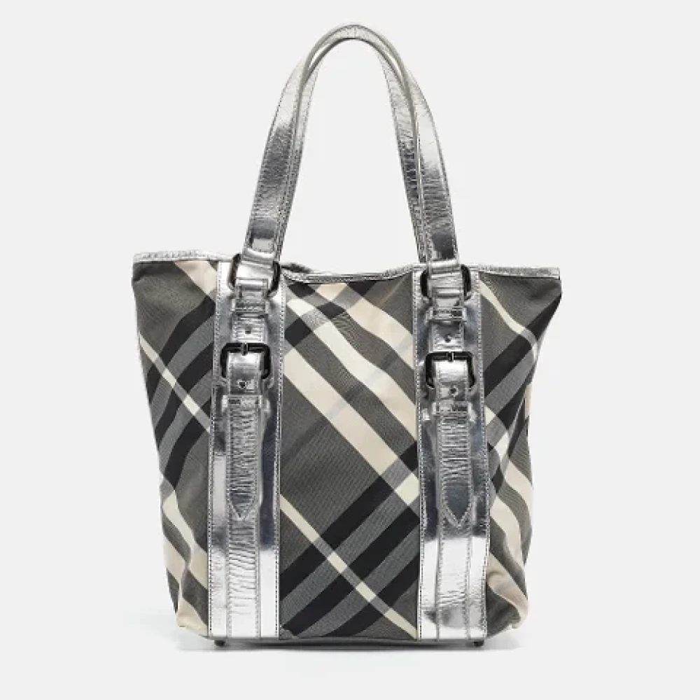 Burberry Vintage Pre-owned Nylon totes Gray Dames