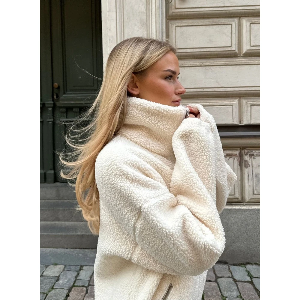 Aim'n Almond White Pile Jacket Beige Dames