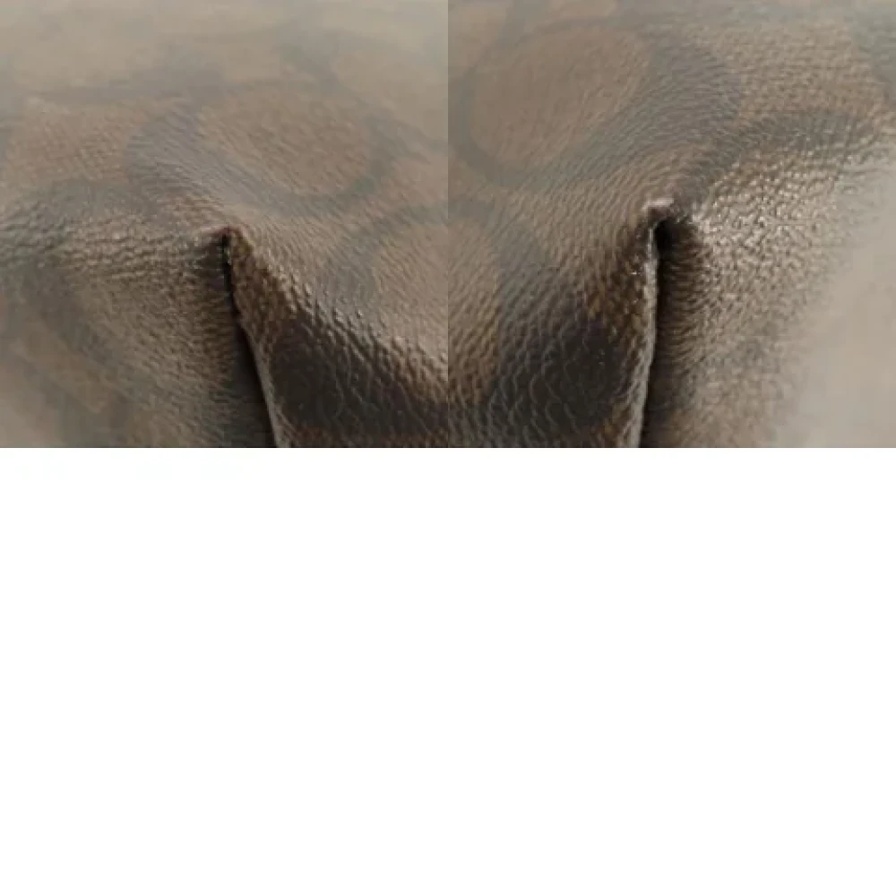 Coach Pre-owned Plastic totes Brown Dames