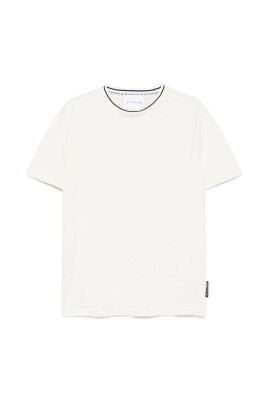 white-crew-neck-t-shirts-and-polos