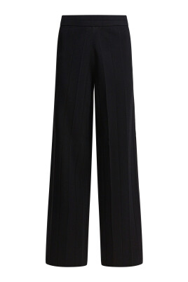 black-stylish-trousers-aw25