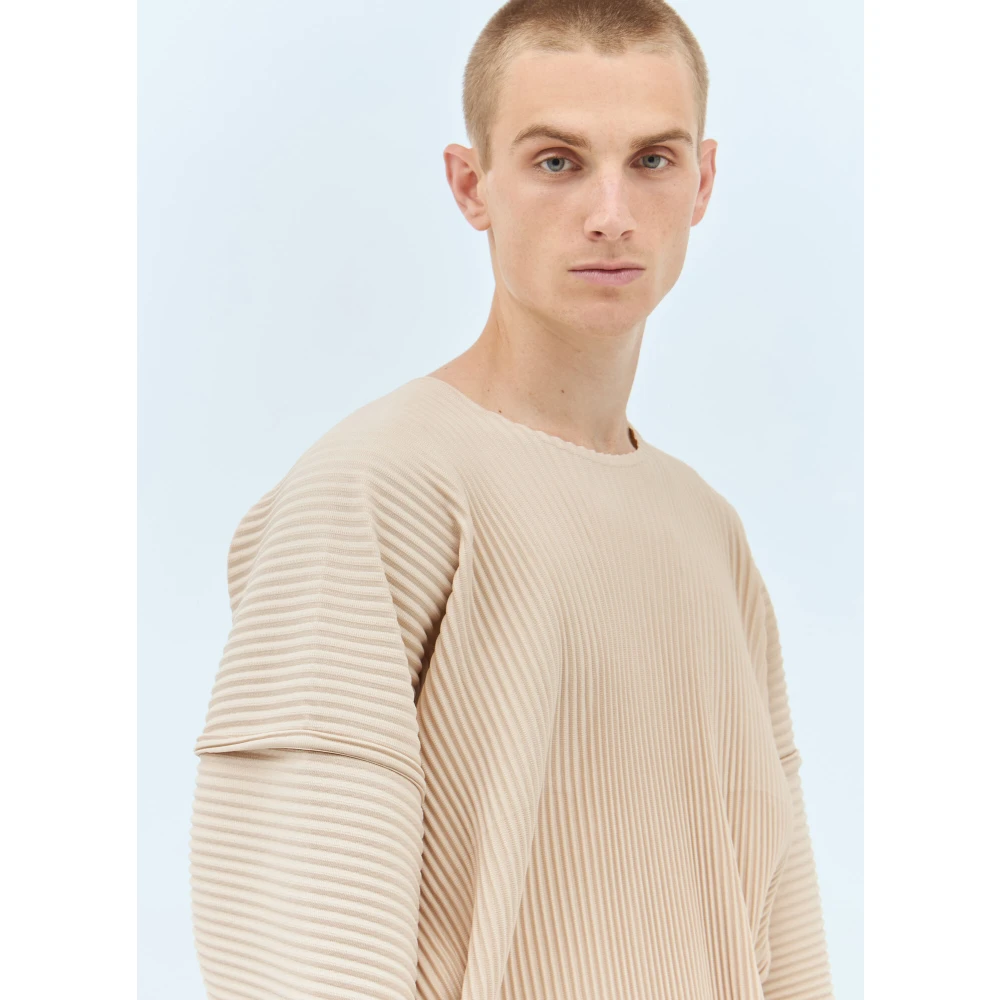 Issey Miyake Geplooide Crewneck Top Beige Heren