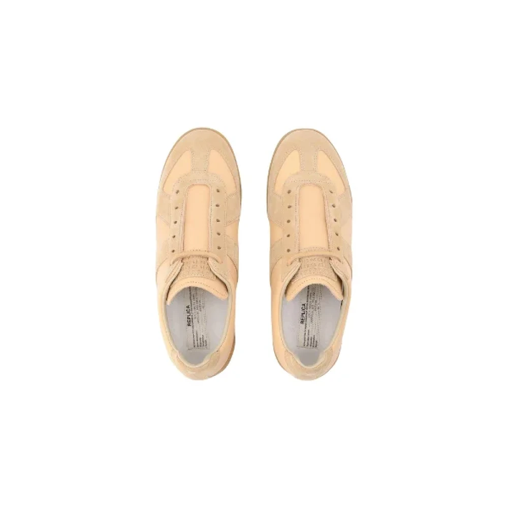 Maison Margiela Pre-owned Leather sneakers Beige Dames