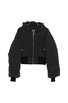 veste-noire-matelassee-a-capuche-fermeture-eclair