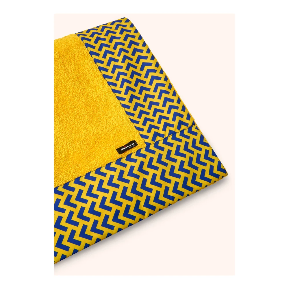 Kiton Geometrische Print Katoenen Strandhanddoek Yellow Heren