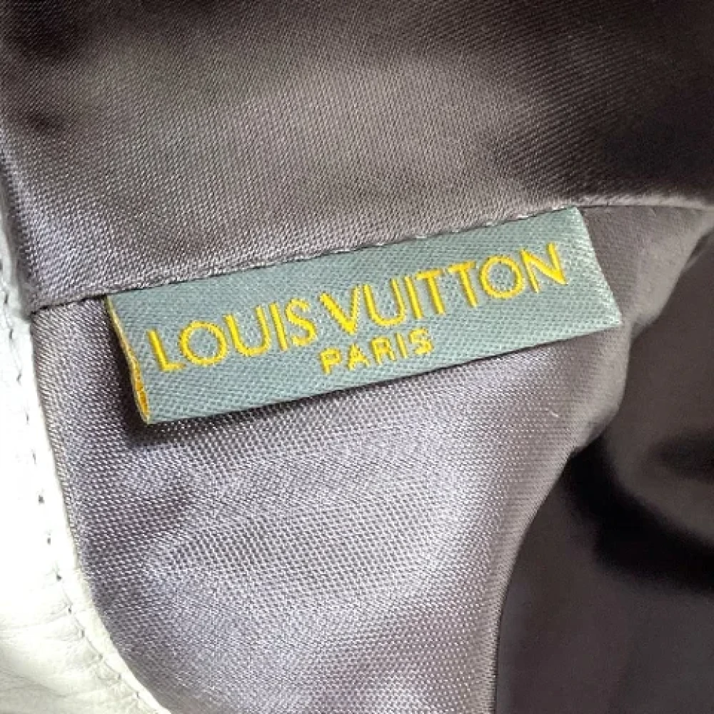Louis Vuitton Vintage Pre-owned Leather hats White Dames