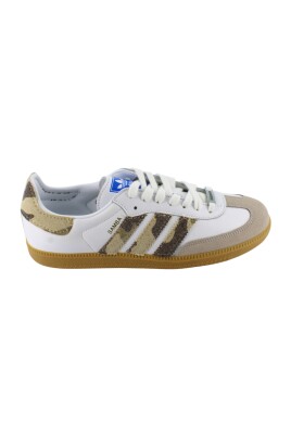 white-sneakers-samba-jeans