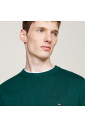 pull-en-maille-vert-coupe-classique