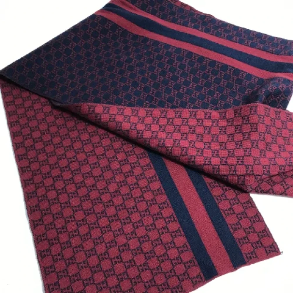 Gucci Vintage Pre-owned Wool scarves Red Dames
