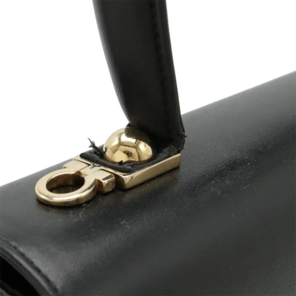 Salvatore Ferragamo Pre-owned Leather handbags Black Dames