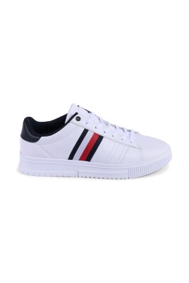 white-leather-lowtop-sneaker