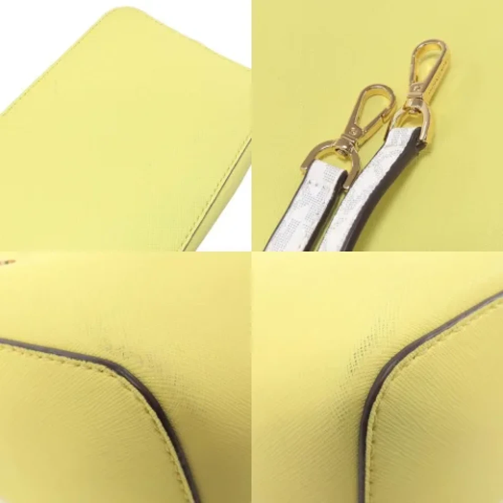 Michael Kors Pre-owned Leather handbags Yellow Dames