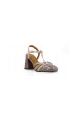 lakleren-pumps-met-gespsluiting