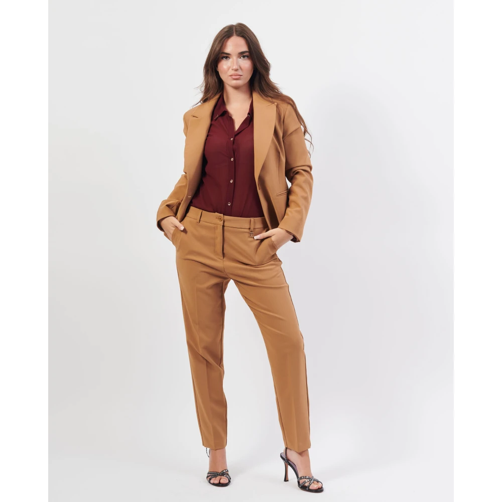 Fracomina Korte Cameljas met Revers Brown Dames