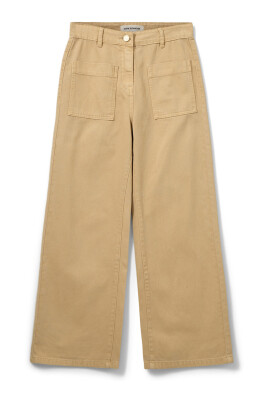 beige-wide-leg-jeans-toulousesw-model