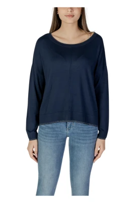 Rundhalsstickad sweatshirt