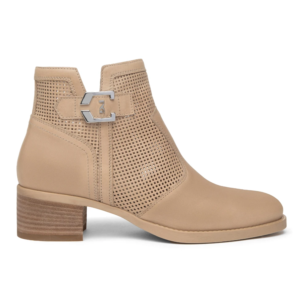 Shoes > Boots > Heeled Boots - - Nerogiardini - Modalova