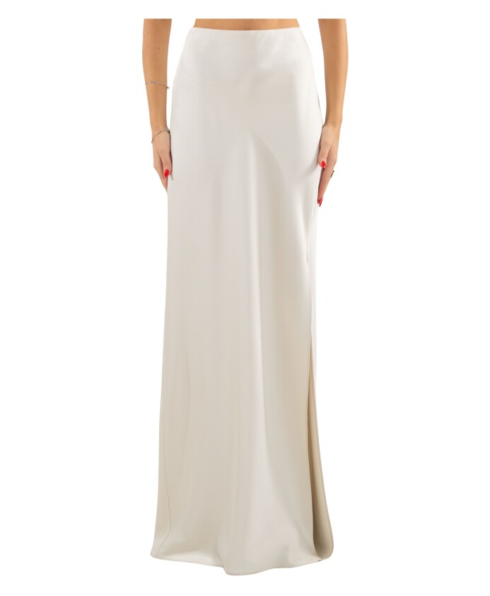 jupe-longue-en-satin-beige-a-fente