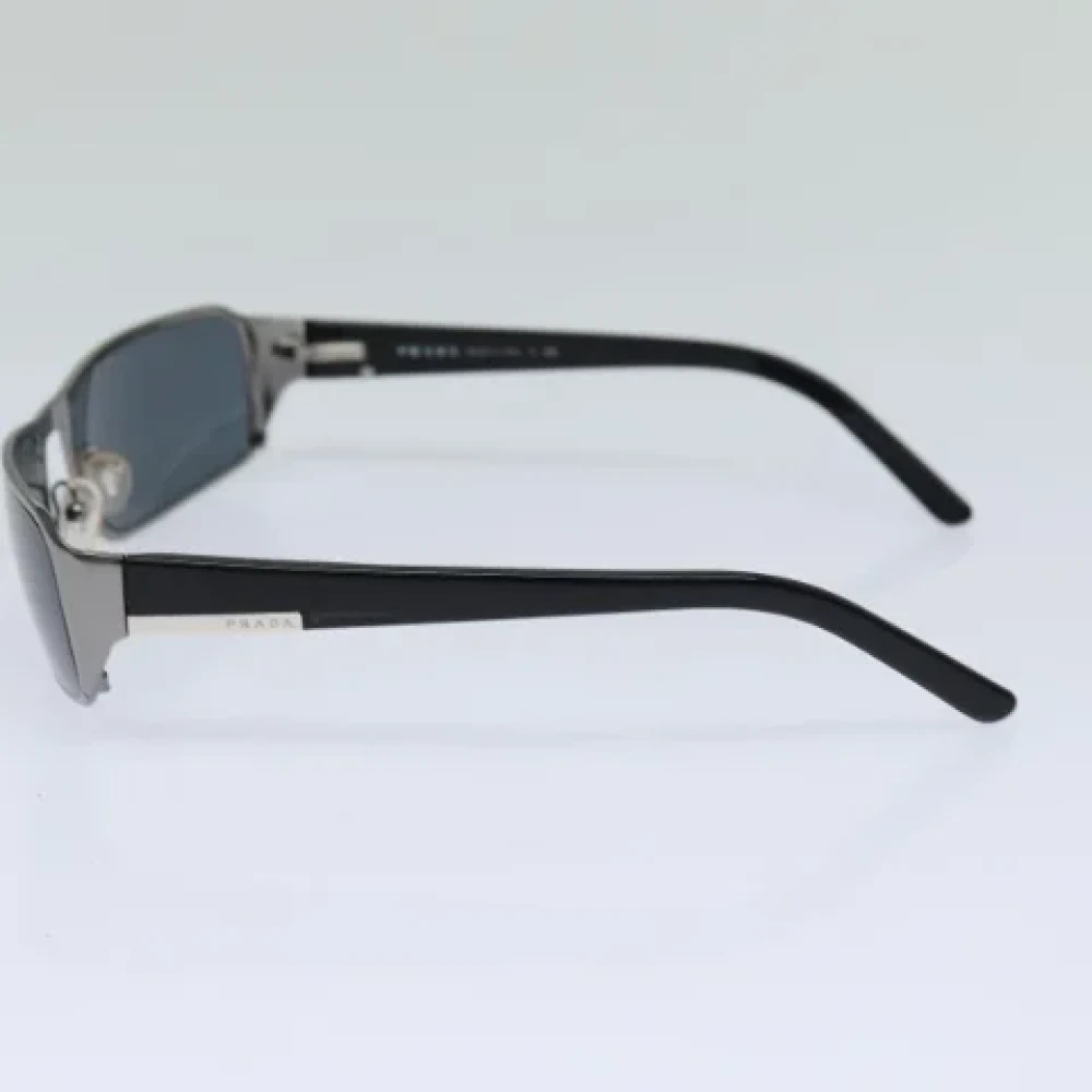 Prada Vintage Pre-owned Metal sunglasses Black Dames