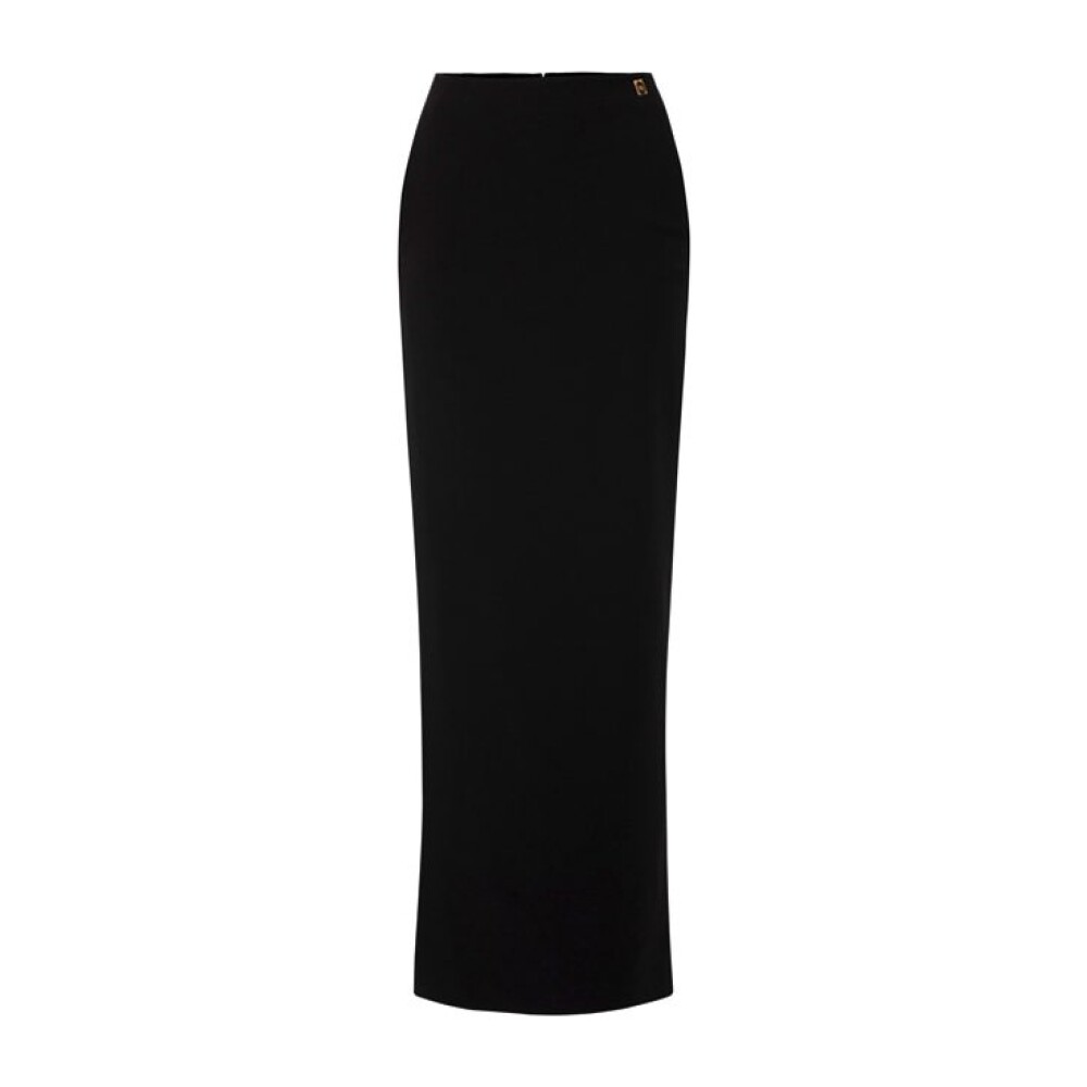 Long black outlet skirt with slits