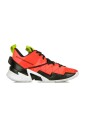 high-top-basketball-shoe