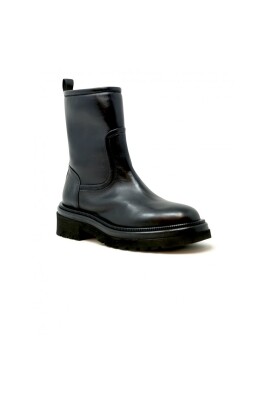 black-leather-ankle-boots