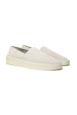mocassins-en-cuir-gris-avec-semelle-en-caoutchouc