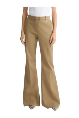 cotton-elastane-blend-fashionable-apparel