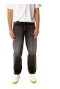 jean-noir-decontracte-coupe-fuselee