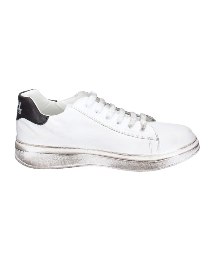 leather-sneakers