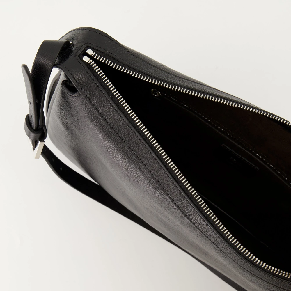 Fendi Zwarte leren schoudertas Black Dames