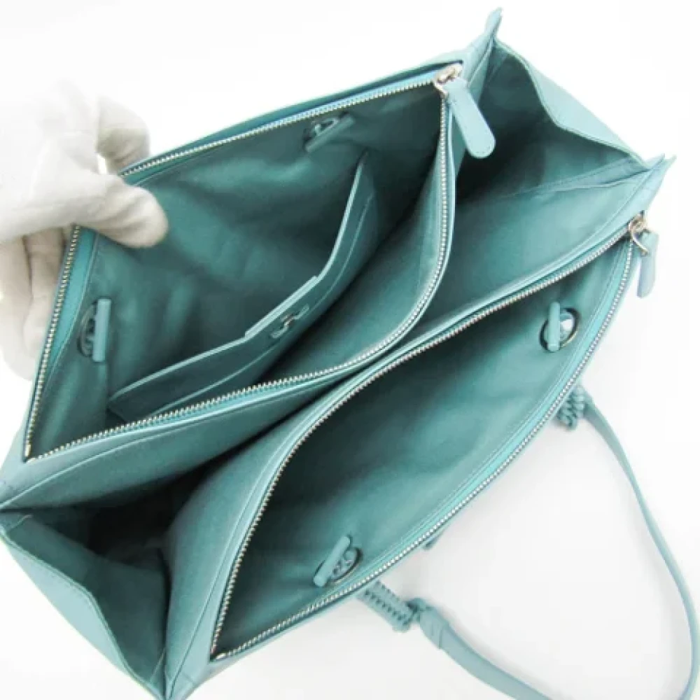 Salvatore Ferragamo Pre-owned Leather shoulder-bags Green Dames