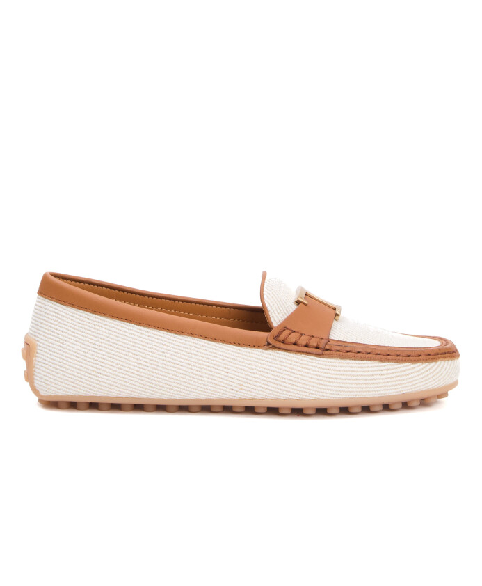 beige-leather-driving-shoes