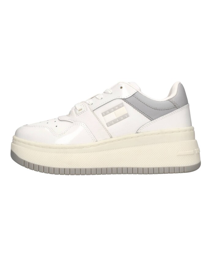 sneakers-white