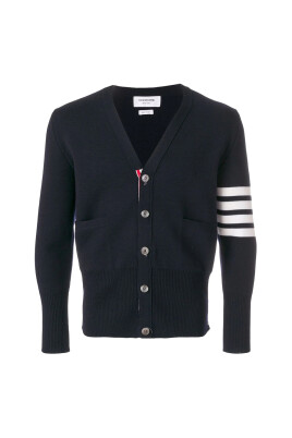 navy-blue-wool-v-neck-sweater