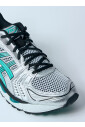 mesh-sneakers-met-metallic-finish