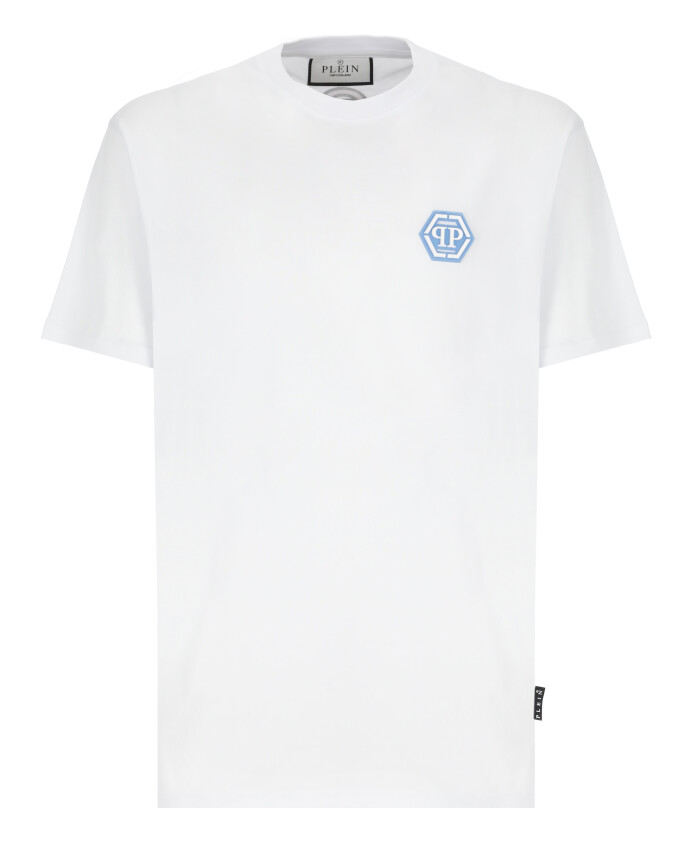 white-t-shirts-and-polos
