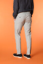 pantalon-chino-leger-en-lin-et-coton