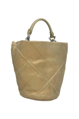 pre-owned-suede-handbags