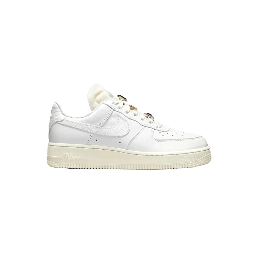 Nike - Shoes > Sneakers - White - Nike - Modalova