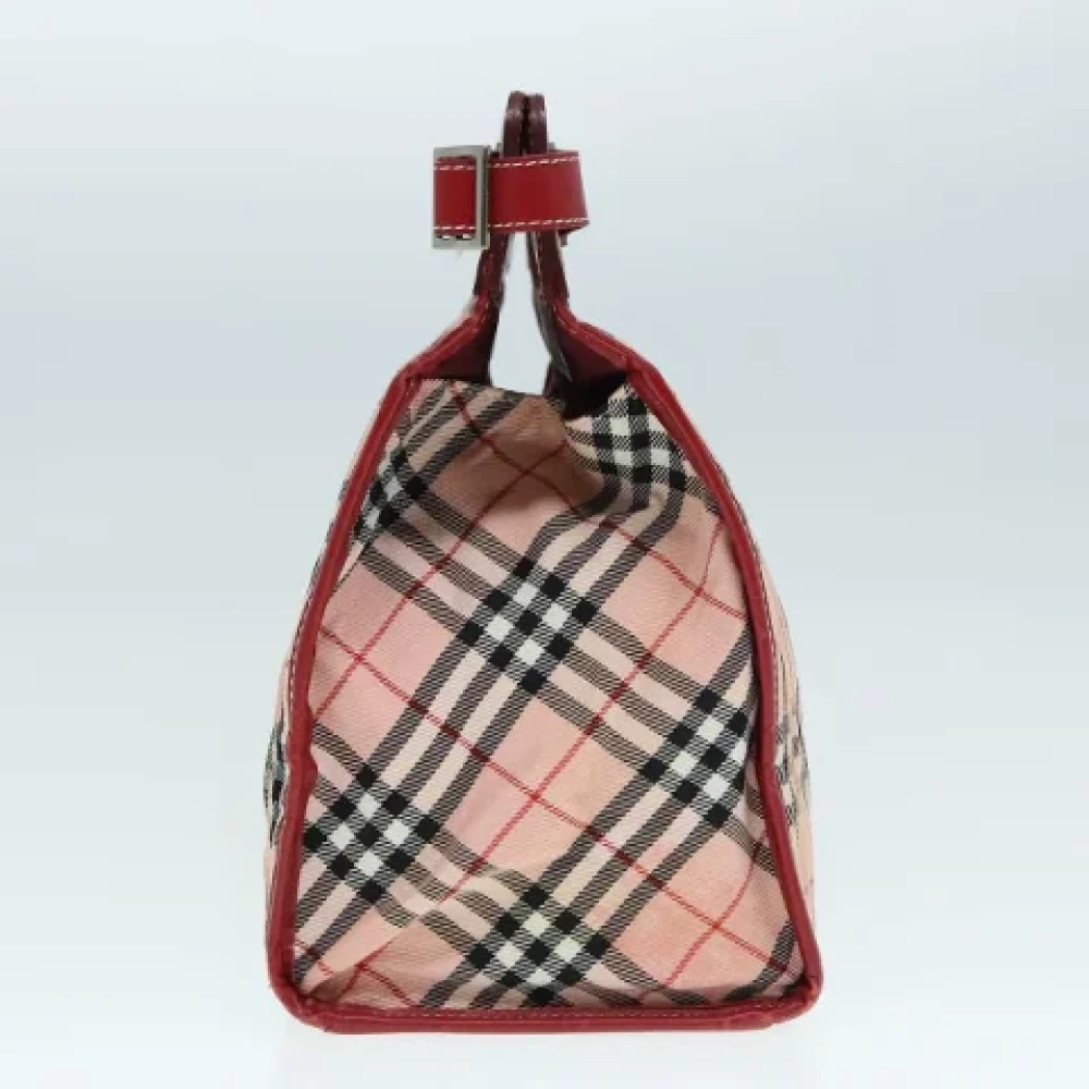 Burberry Vintage Pre-owned Nylon handbags Red Dames