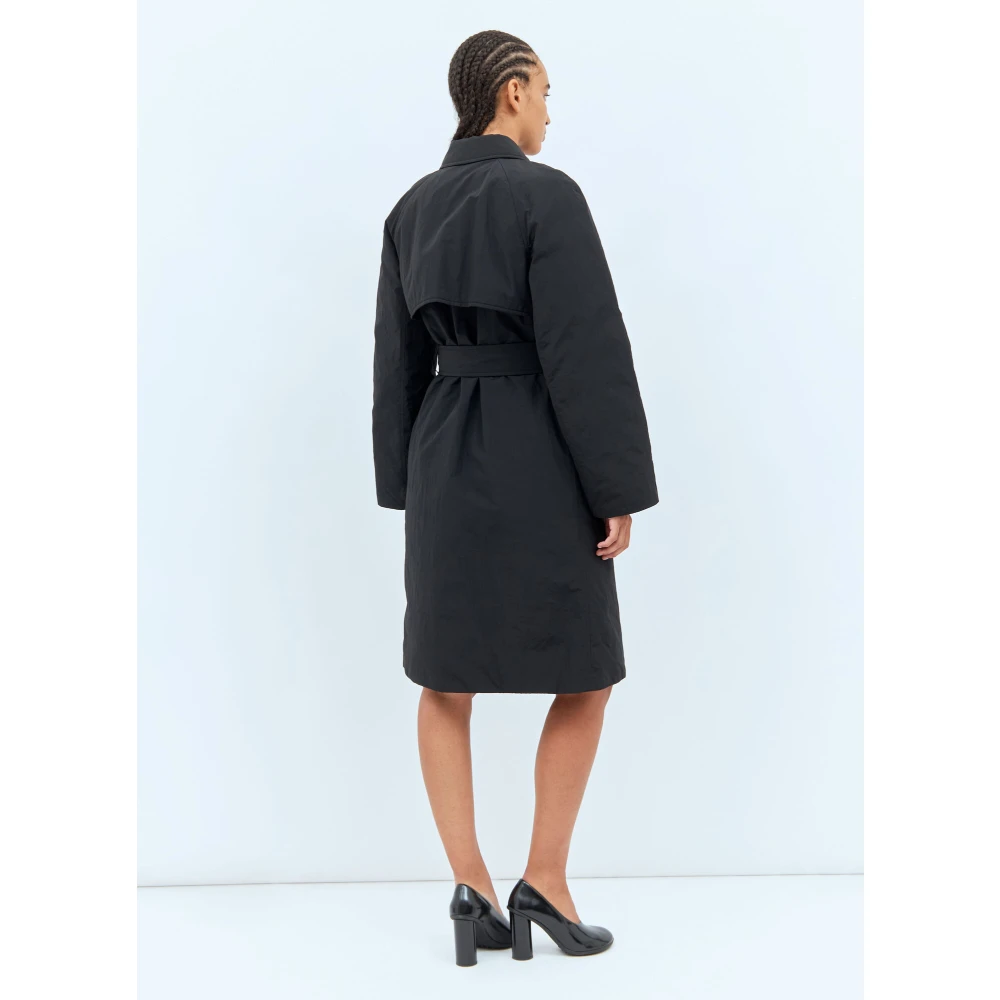 Burberry Gewatteerde autocoat met B-gesp Black Dames