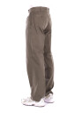 pantalon-vert-avec-logo-arriere