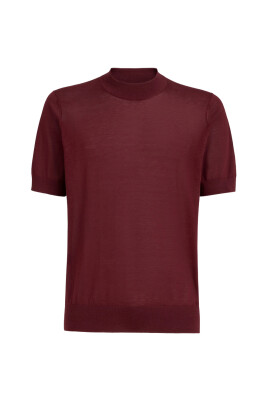 t-shirt-a-col-montant-et-manches-courtes