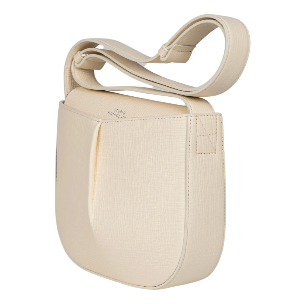 Studio Nicholson Geplooide Leren Crossbody Tas in Off-White Beige Dames