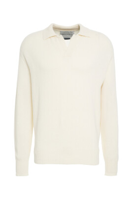 luxurious-knitwear-polo-collar-sweater