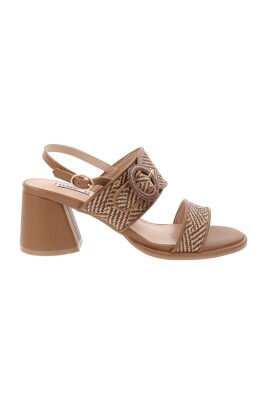 elegant-leather-and-fabric-heels
