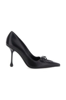 black-heeled-shoes